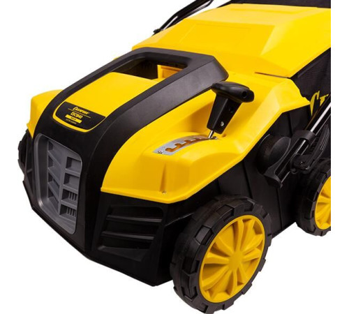 Скарификатор CHAMPION ESC1532 1500Вт, 32см