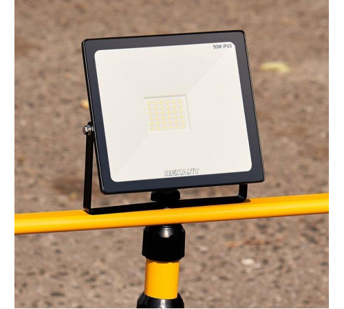 REXANT (605-004) 50 ВТ 200-260В IP65 4000 ЛМ 6500 K ХОЛОДНЫЙ СВЕТ