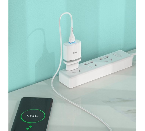 HOCO (6931474716286) C12Qm QC3.0 White + кабель MICRO USB