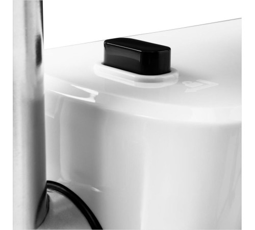 STARWIND SMG3120 1500Вт белый