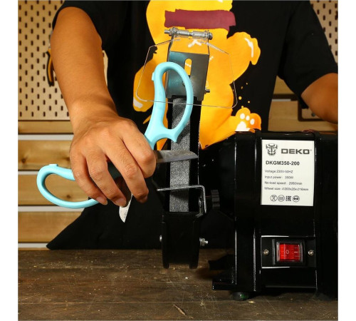 Станок заточной DEKO DKGM350-200 063-4213