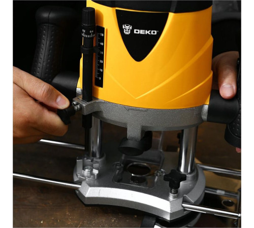 DEKO DKR1900, 16000-30000 ходов/мин, 8 и 12 мм 063-4222