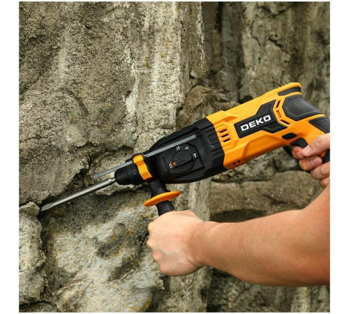 DEKO ZKH950 в кейсе с набором из 5 буров SDS+, 1050 Вт 083-1005