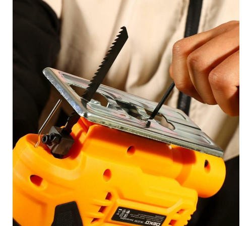 DEKO DKJS700E, 700 Вт 083-1009