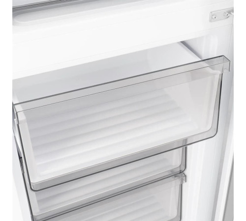 HYUNDAI CC35083F 335л белый